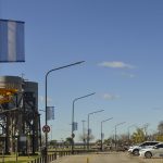 <strong>El Municipio continúa renovando las banderas argentinas en la vía pública</strong>
