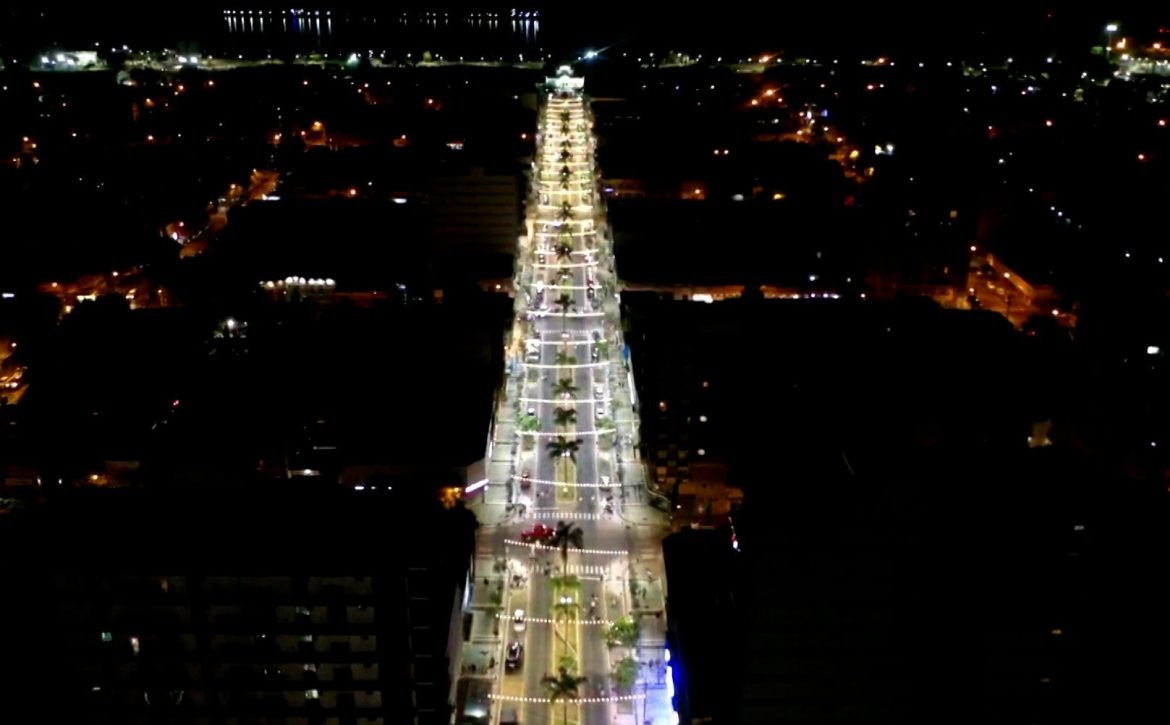 La avenida Rocca cuenta con iluminación LED en toda su extension