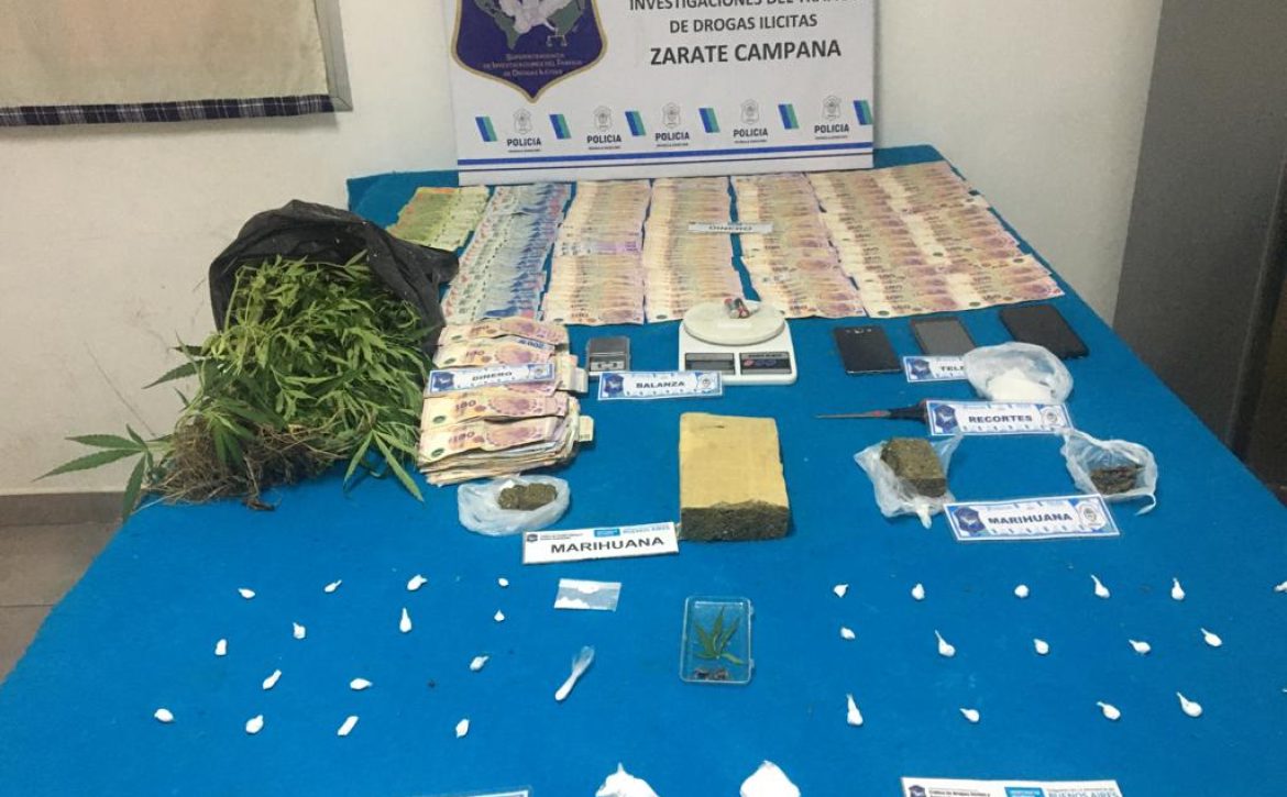 Se secuestró medio centenar de envoltorios de nylon con cocaína, marihuana, dinero en efectivo y otros elementos